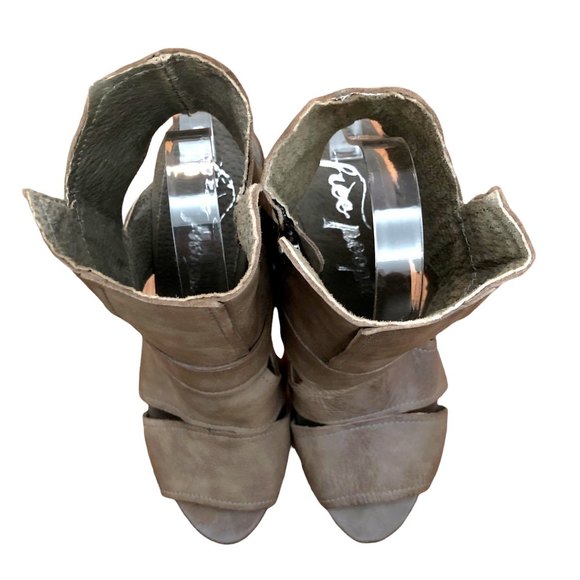 Free People Effie Leather Block Heel EU39 US9 Cutout Side Zip Gray - Picture 4 of 11